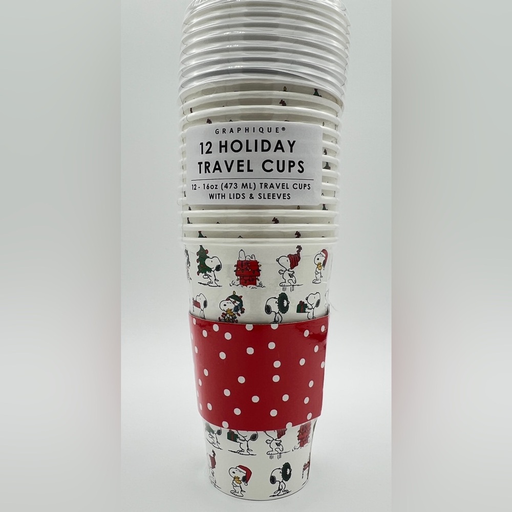 12 Snoopy Holiday Travel Cup Set